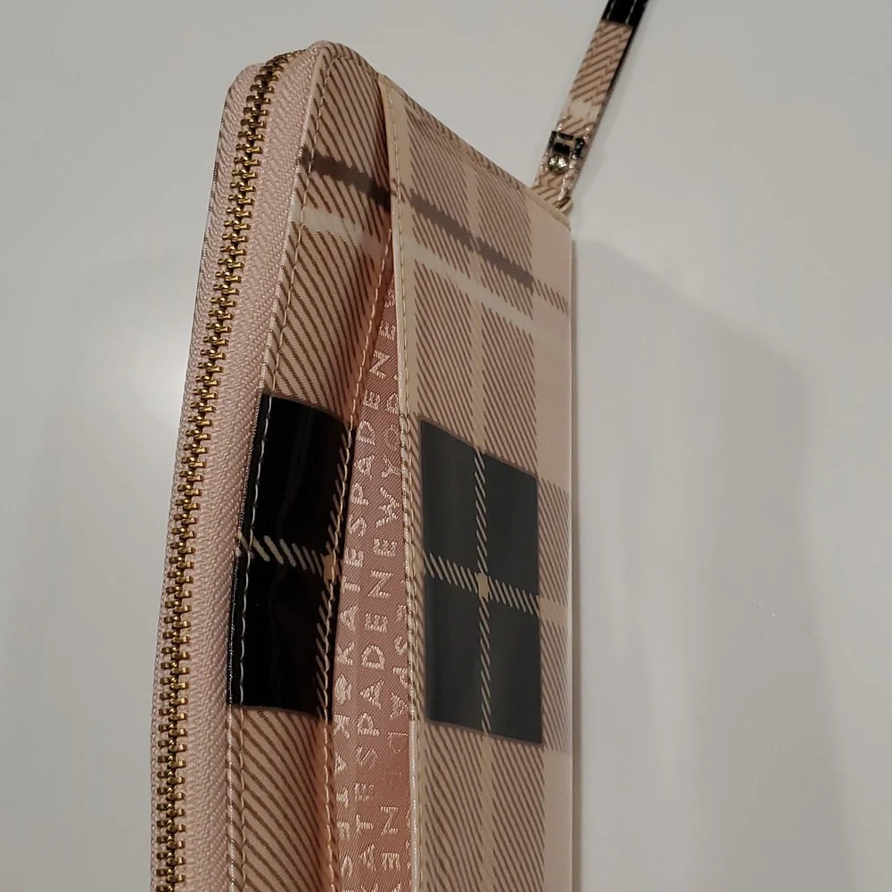 Like New kate spade New York Ellison Avenue Stacy Vinyl Pink Plaid Wallet